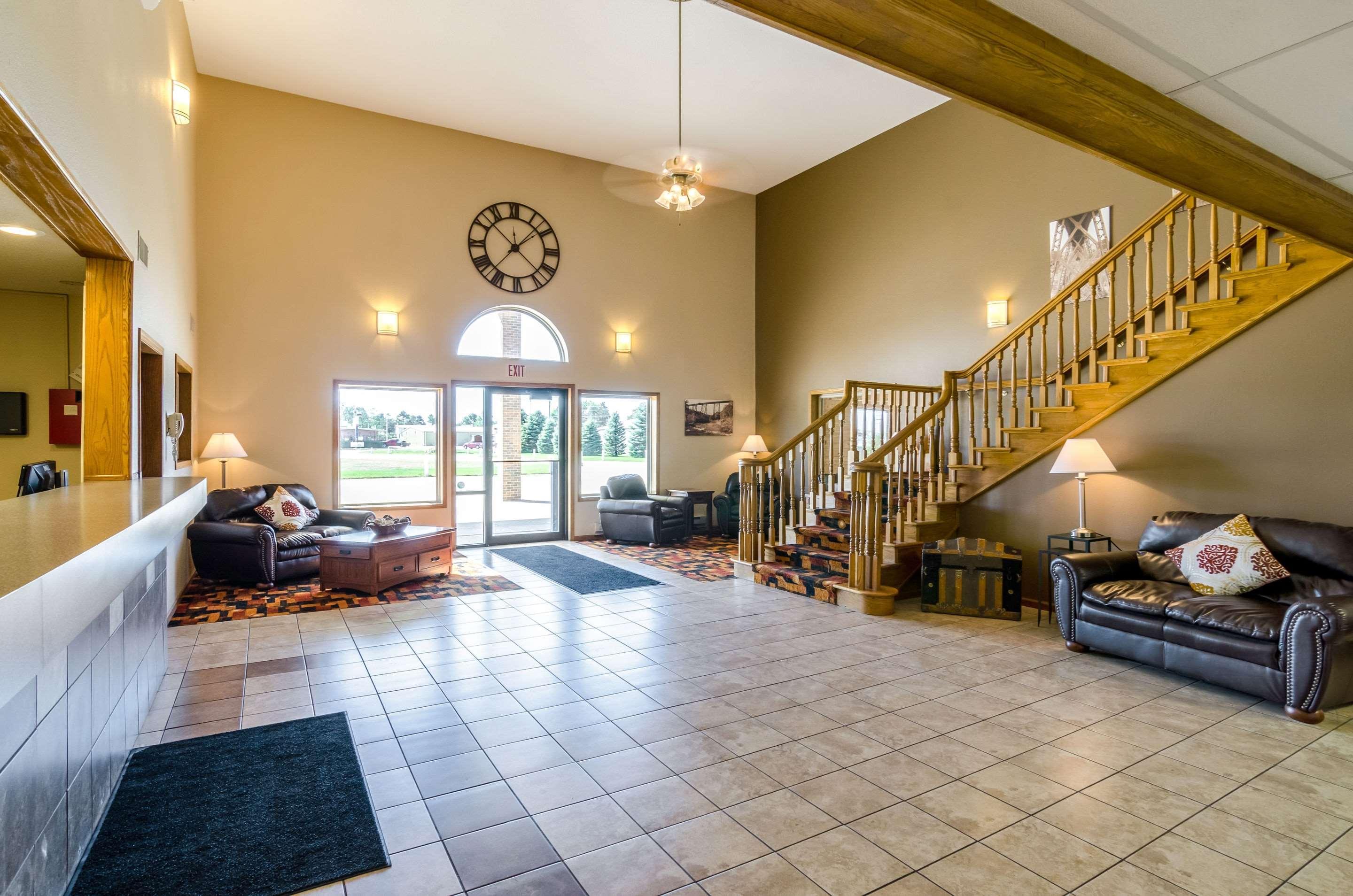 Rodeway Inn Ainsworth Экстерьер фото